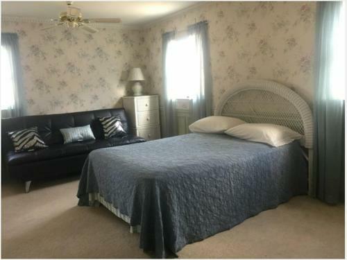 Apartamento Oceanfront 2-level Guest Suite + Private Beach + Pool