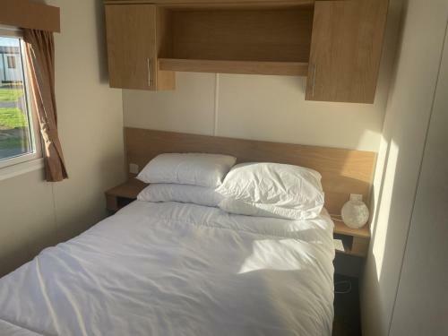 Td50 6 Berth 3 Bedroom Caravan Sand Le Mere