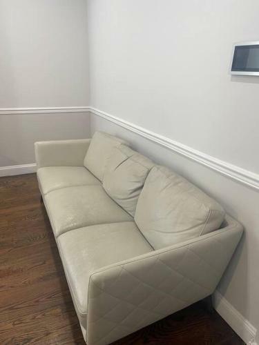 Spacious Brooklyn, Ny Apartment