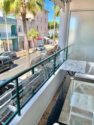 Apartamento Charmant Studio Juan Les Pins: 30 M�tres De La Mer