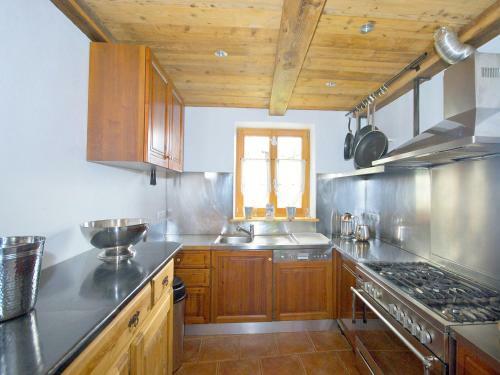 Chalet Deux Tetes I