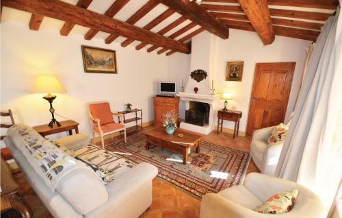 Holiday Home Rue De La Mairie O-880