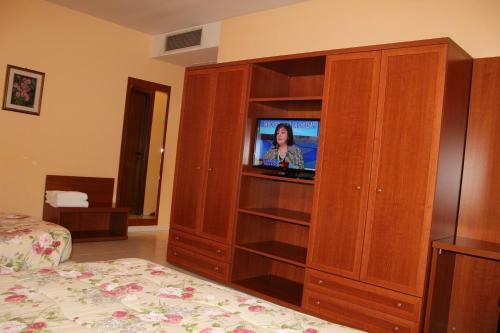 Demy Hotel