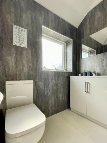 Worksop Newly Refurbished 2-bedroom House