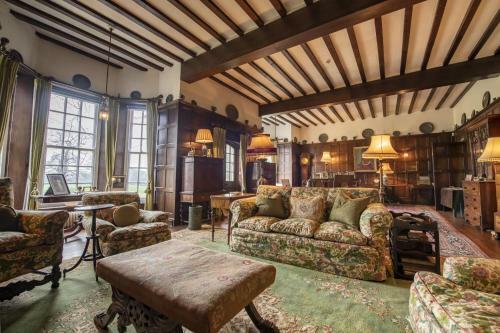Upper Helmsley Hall
