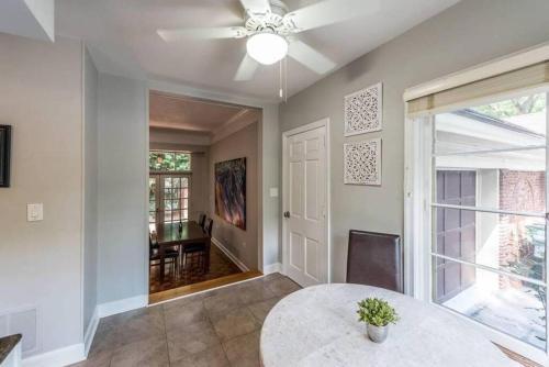 Enormous 2br House For The Whole Family!