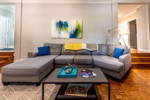 Enormous 2br House For The Whole Family!