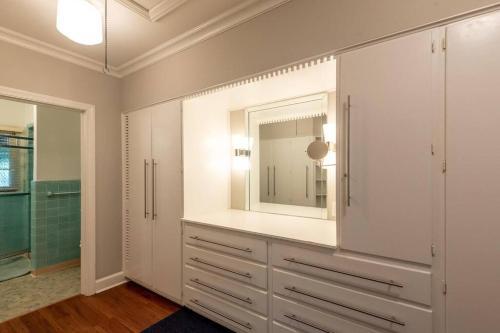 Enormous 2br House For The Whole Family!