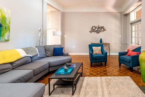 Enormous 2br House For The Whole Family!