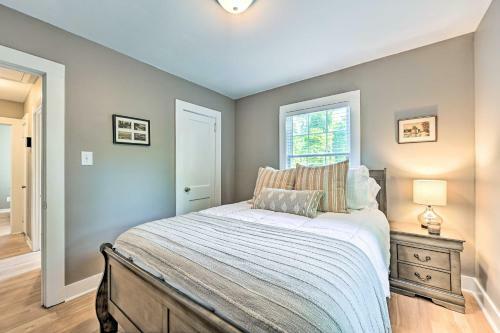 Private Greensboro Escape With Grill, Fire Pit!