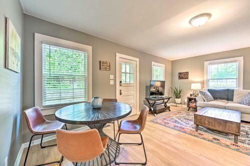 Private Greensboro Escape With Grill, Fire Pit!