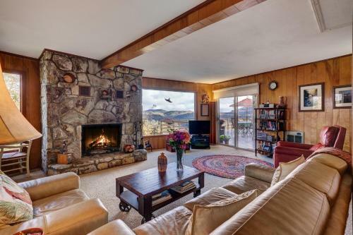 Peaks Retreat