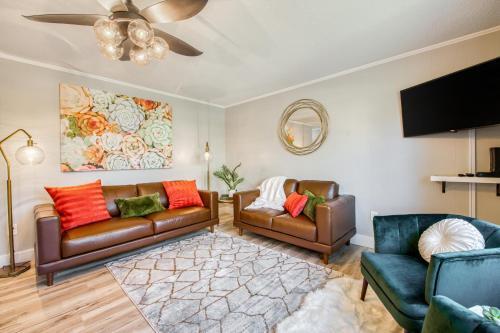 Chic Retreat At Lake Junaluska