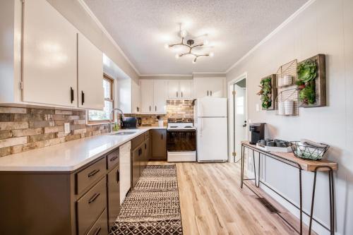 Chic Retreat At Lake Junaluska