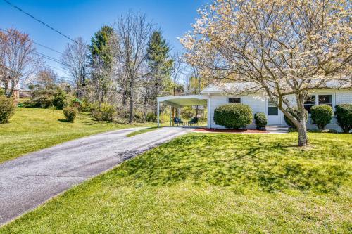 Chic Retreat At Lake Junaluska