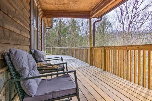 Charming Marion Cabin Fire Pit And Mtn Views!