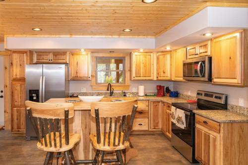 The Snow Owl Cabin