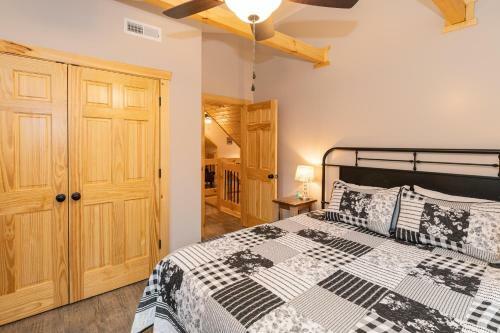 The Snow Owl Cabin