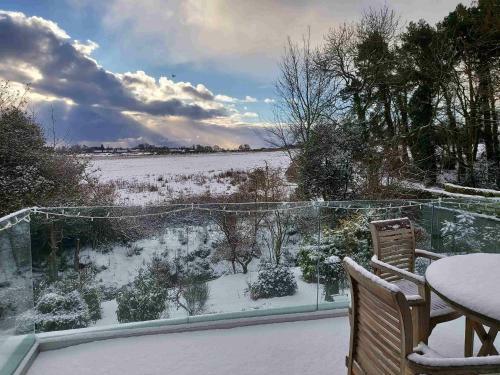 6 Star Unique & Gorgeous Cottage - Bridge Cottage