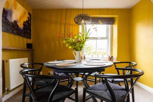 Cosy Tranquil Fully Equipped & Beautiful Garden