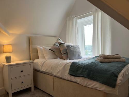 Heathcliff - 5 Bedroom House In Town Centre