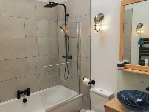 Cranmer - New Eco Beach House With Hot Tub & Bikes