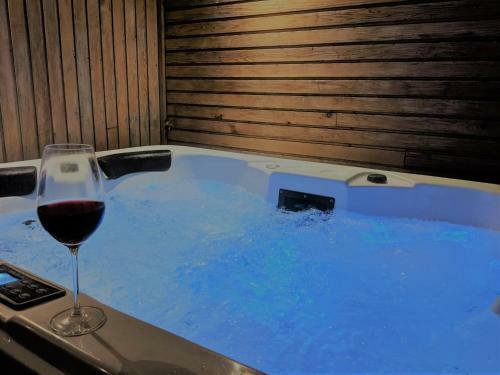 Cranmer - New Eco Beach House With Hot Tub & Bikes
