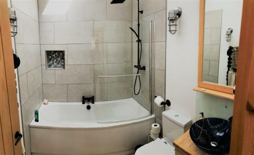 Cranmer - New Eco Beach House With Hot Tub & Bikes