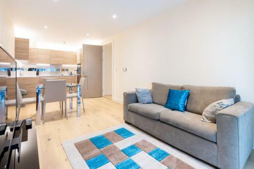 Apartamento Lovely 2 Bed Condo London