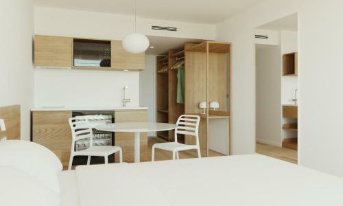 Aparthotel Palmanova Beach Apartments By TRH