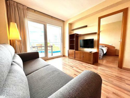 Oriol Center Apartments