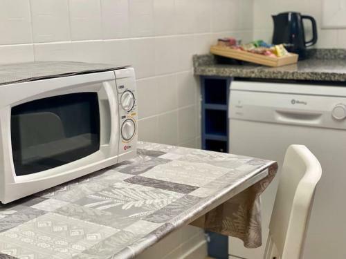 Apartamento Great Terrace Near The Beach, Parking & Wifi