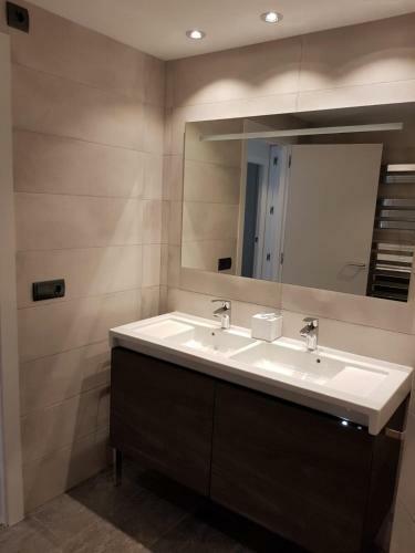 Mach House You Will Like It ! 130 M From The Beach Minimum Stay 7 Days