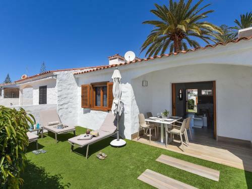 Holiday Home Bungalow Santa Barbara Em