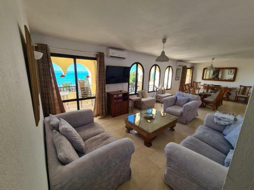 Stunning Sea Views Penthouse