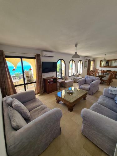 Stunning Sea Views Penthouse