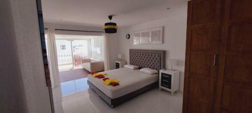 Villa Sunny Side With Private Heated Pool