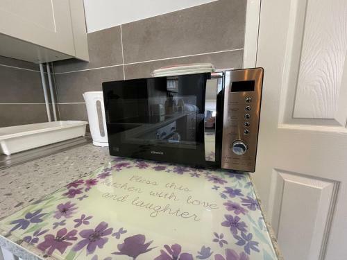 Large Ground Floor Studio Holiday Apartment Skegness - Flat 12
