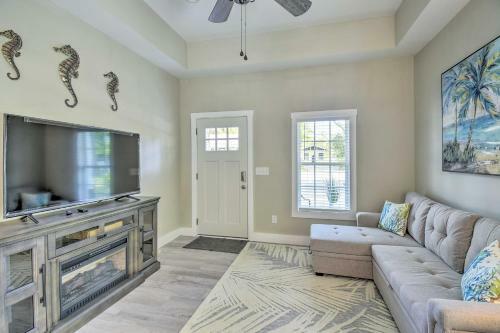 Inviting Home Less Than 2 Mi To Ocean Isle Beach Pier