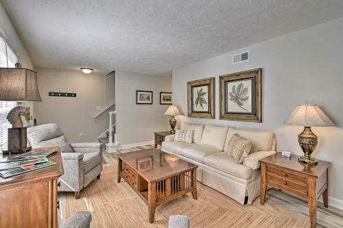 Downtown Southern Pines Townhome With Deck!