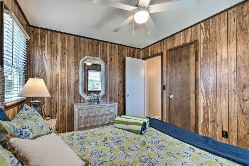 Quaint Sand Dollar Sandbar - Walk To Beach!