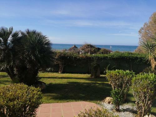 Apartamento Playa Linda Benajarafe Primera Linea Edificio Los Laureles