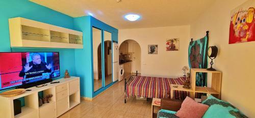 Nice Apartment With Balcony Overlooking The Pool