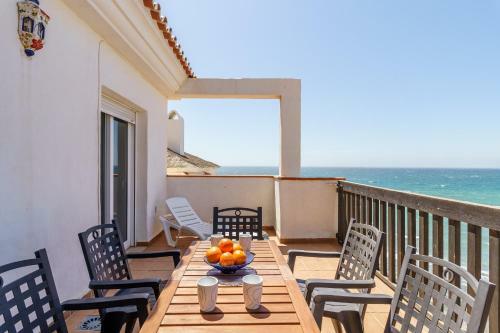 Puerta Del Mar Beachfront And Pool