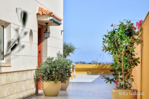 Villa Galasol With Heated Pool
