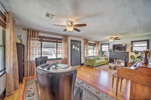 Green Room Amazing Musical Abode In Tulsa!