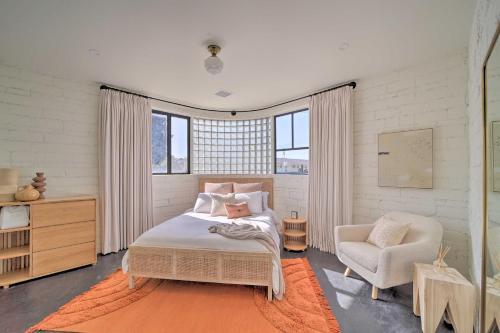 Modern Downtown Tulsa Friend Pad With Games!