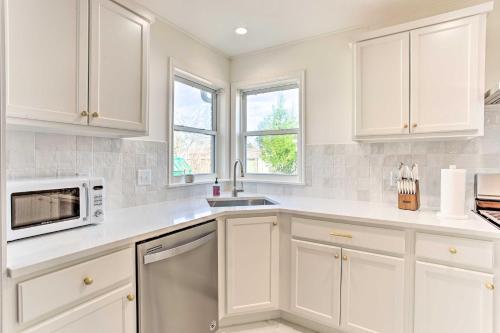 Family-friendly Okc Home With Large Yard And Deck