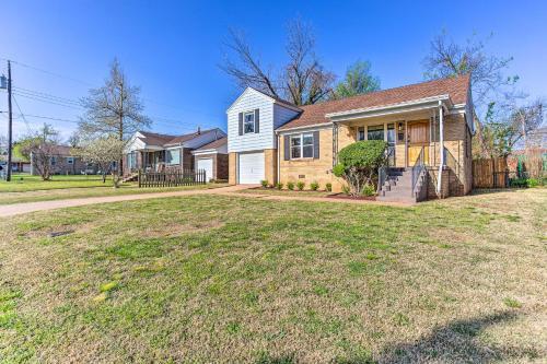 Family-friendly Okc Home With Large Yard And Deck