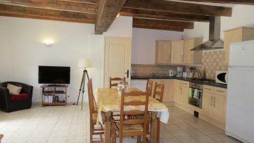 Domaine De Lestrou�